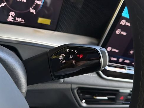New 2026 Volkswagen Tiguan SE R-Line FWD image 15