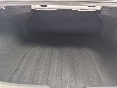 Used 2025 Hyundai Elantra SE image 25