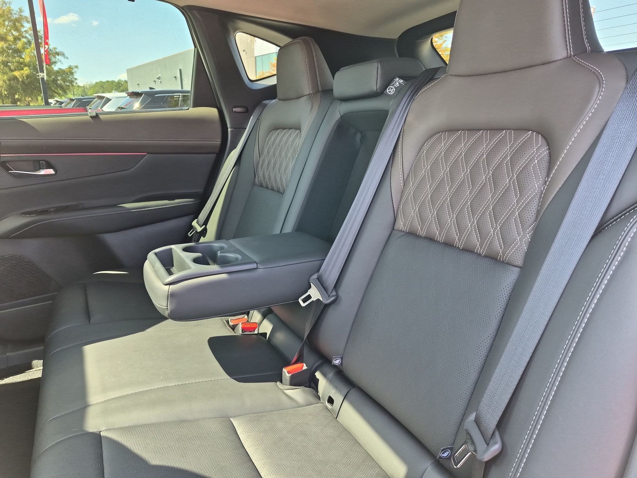Certified 2025 Nissan Murano Platinum w/ Cargo Package AWD/4WD image 28