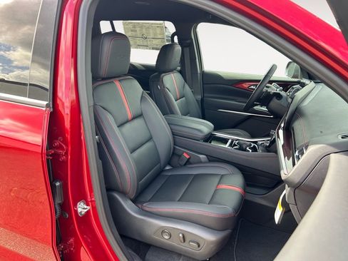New 2026 Chevrolet Traverse RS FWD image 24