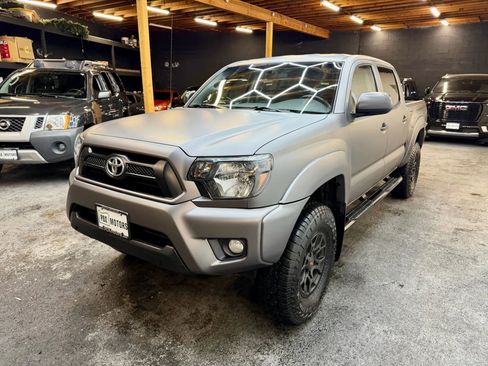 Used 2015 Toyota Tacoma Pickup 4D 5 ft image 6