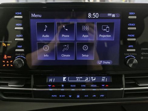 Certified 2023 Toyota Sienna LE image 24