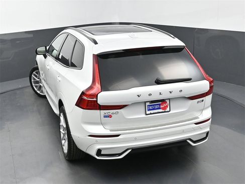 Used 2025 Volvo XC60 B5 Ultra w/ Protection Package Premier image 32