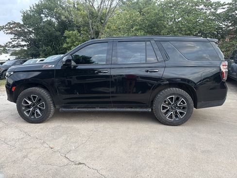 Used 2021 Chevrolet Tahoe Z71 w/ Rear Media and Nav Package AWD/4WD image 3