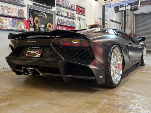 Used 2014 Lamborghini Aventador LP 720-4 50th Anniversario AWD/4WD image 9