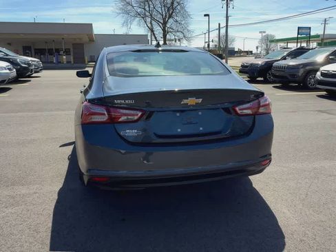 Used 2020 Chevrolet Malibu LT w/ Leather Package FWD image 7