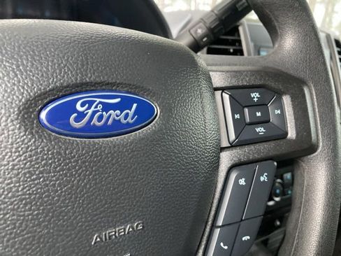 Used 2022 Ford F250 XL w/ Power Equipment Group image 25