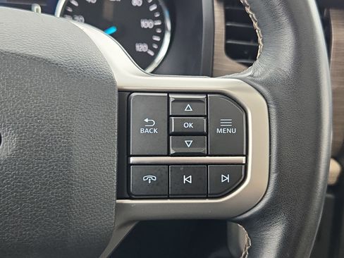 Used 2024 Ford Expedition Limited image 19