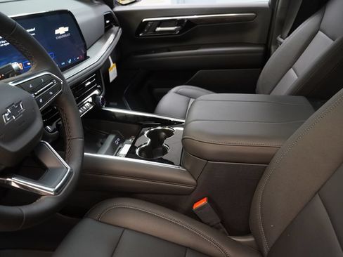 New 2026 Chevrolet Tahoe Z71 w/ Comfort Package AWD/4WD image 8