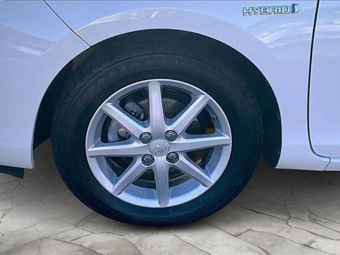 Used 2015 Toyota Prius C Four image 8