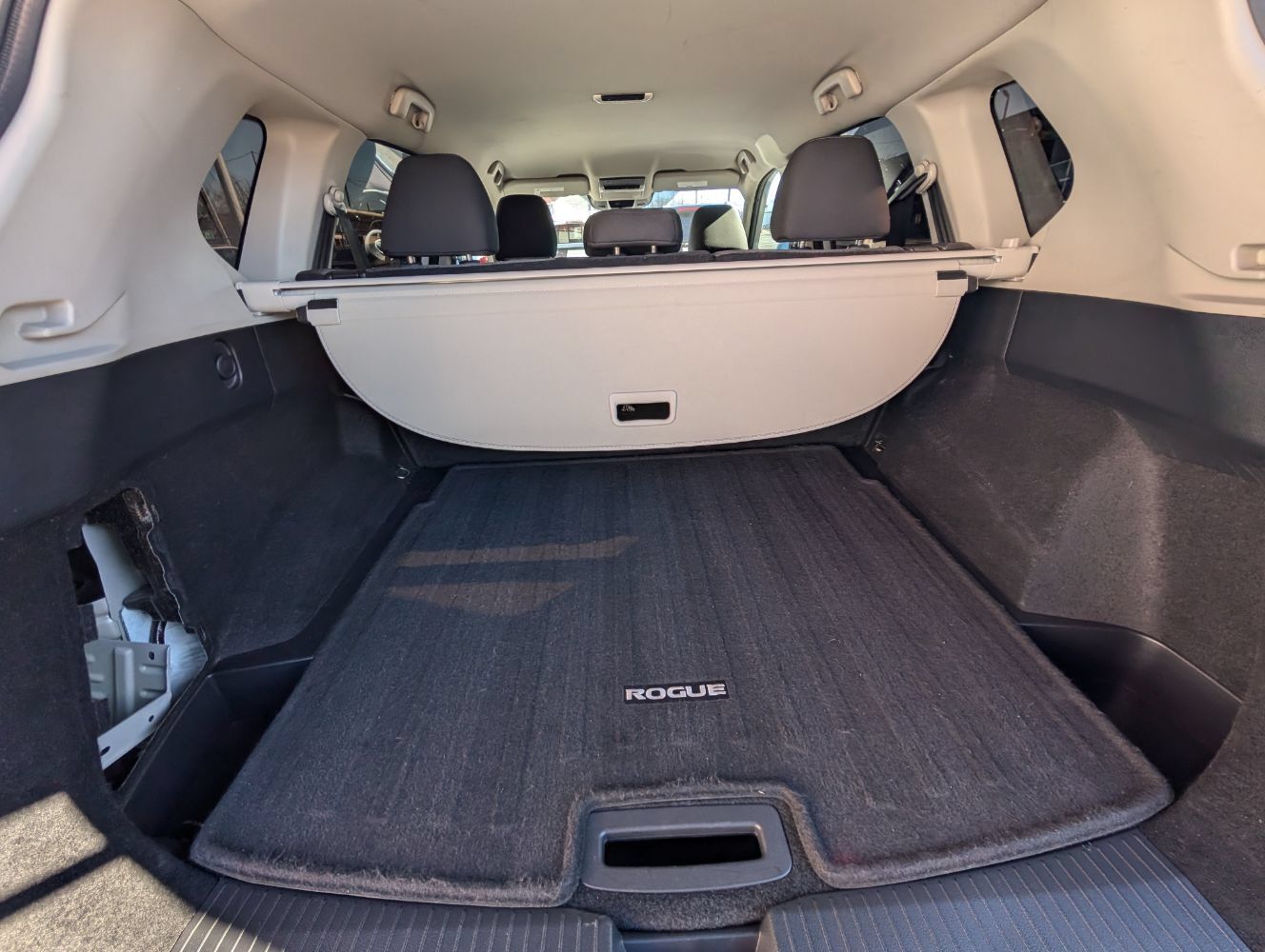 Used 2021 Nissan Rogue SV FWD image 19
