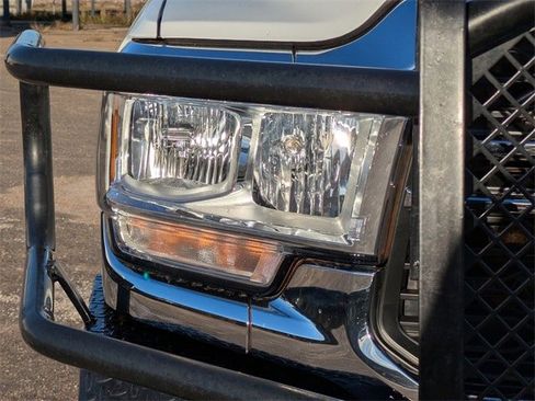 Used 2022 RAM 2500 Tradesman w/ Chrome Appearance Group image 10