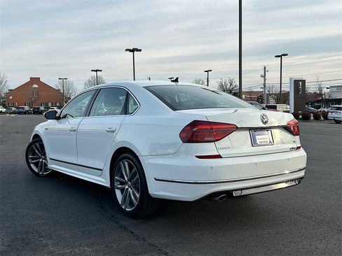 Used 2019 Volkswagen Passat 2.0T SE R-Line image 6