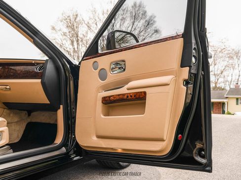 Used 2014 Rolls-Royce Ghost image 56