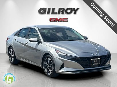 Used 2023 Hyundai Elantra SEL w/ Convenience Package