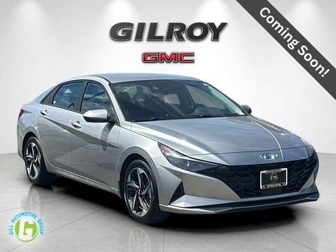 Used 2023 Hyundai Elantra SEL w/ Convenience Package FWD image 1