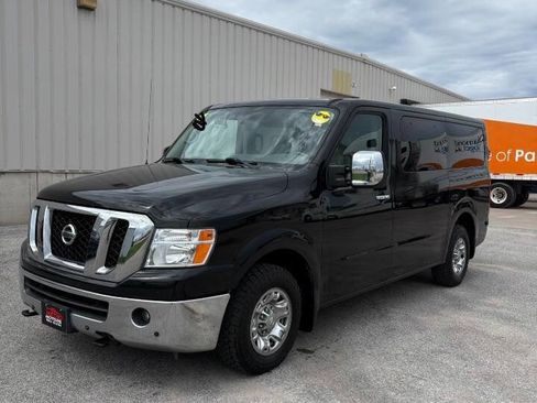 Used 2018 Nissan NV 3500 SL RWD image 3