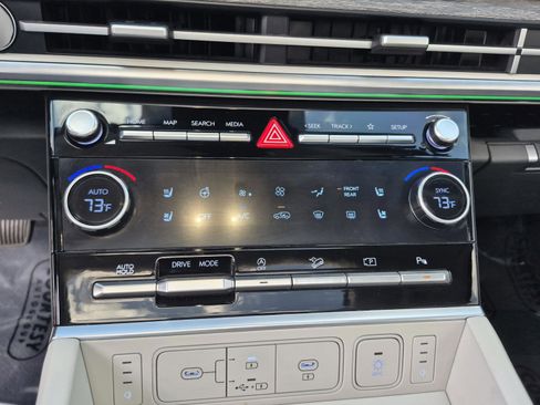 Used 2025 Hyundai Santa Fe Calligraphy FWD image 29