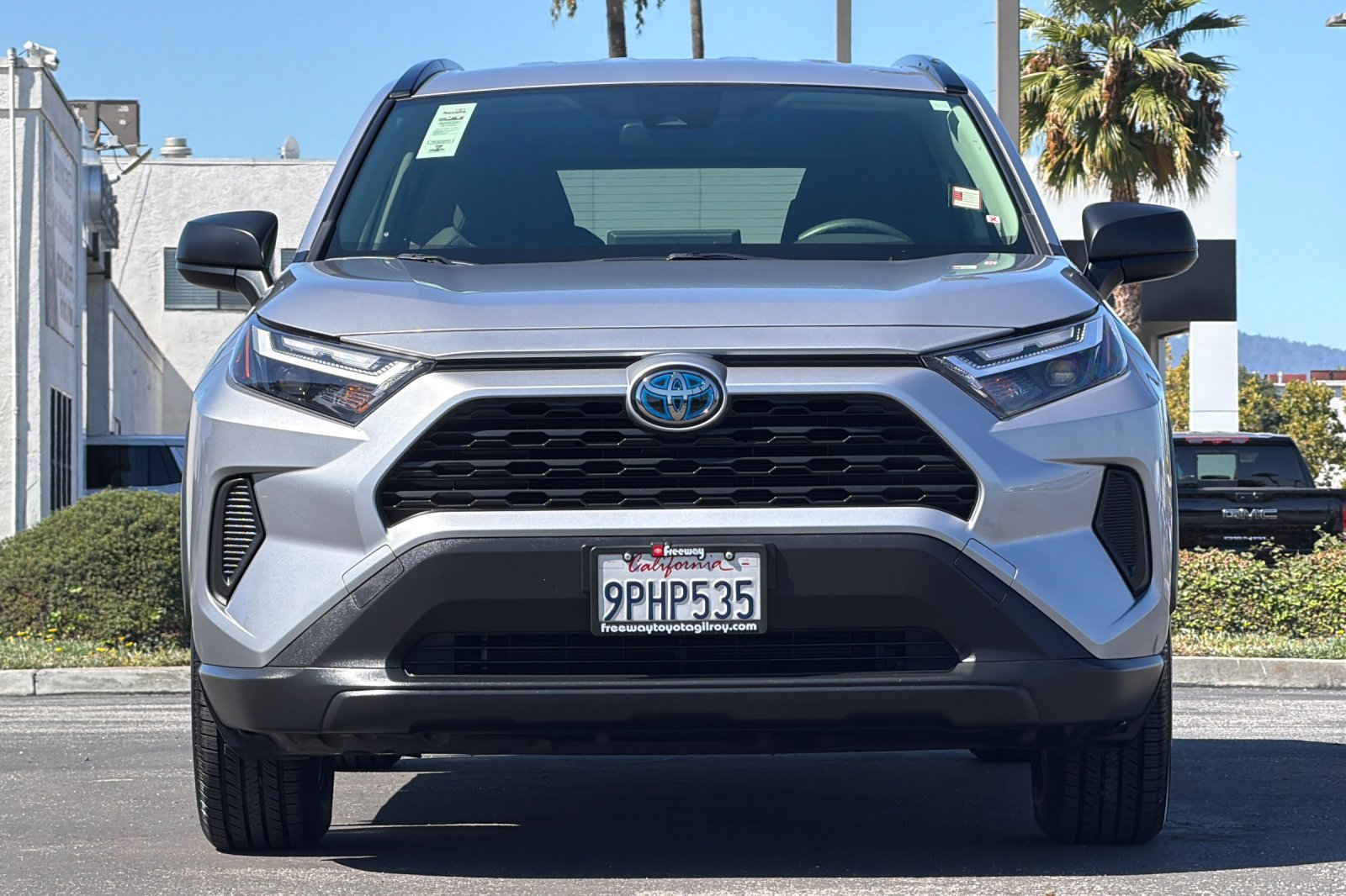 Used 2024 Toyota RAV4 LE AWD/4WD image 10