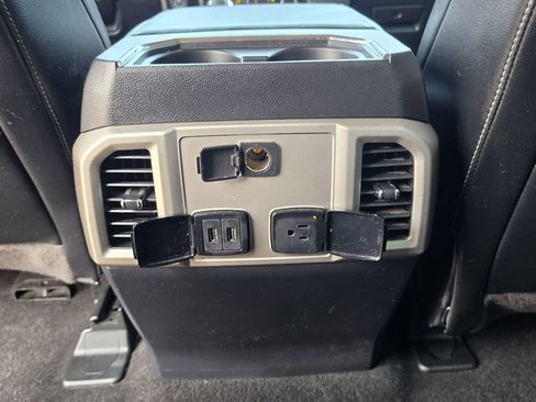 Used 2020 Ford F150 Lariat AWD/4WD image 21