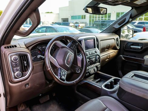 Used 2021 GMC Sierra 1500 SLT w/ SLT Premium Package AWD/4WD image 3