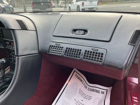 Used 1993 Chevrolet Corvette Convertible image 24