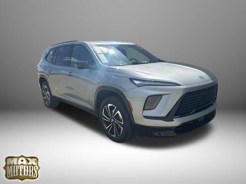 Used 2025 Buick Enclave Sport Touring FWD image 12