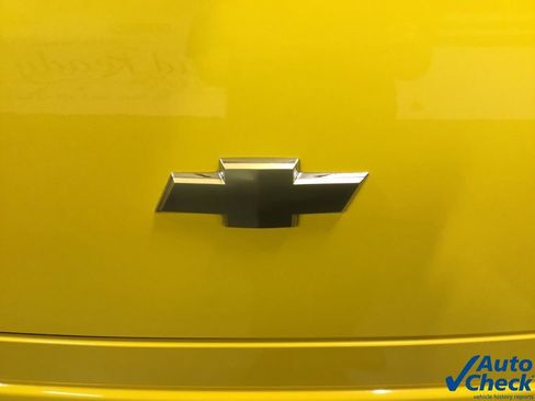 Used 2003 Chevrolet SSR w/ Preferred Equipment Group image 24