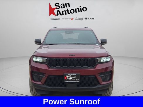 New 2025 Jeep Grand Cherokee Altitude RWD image 3