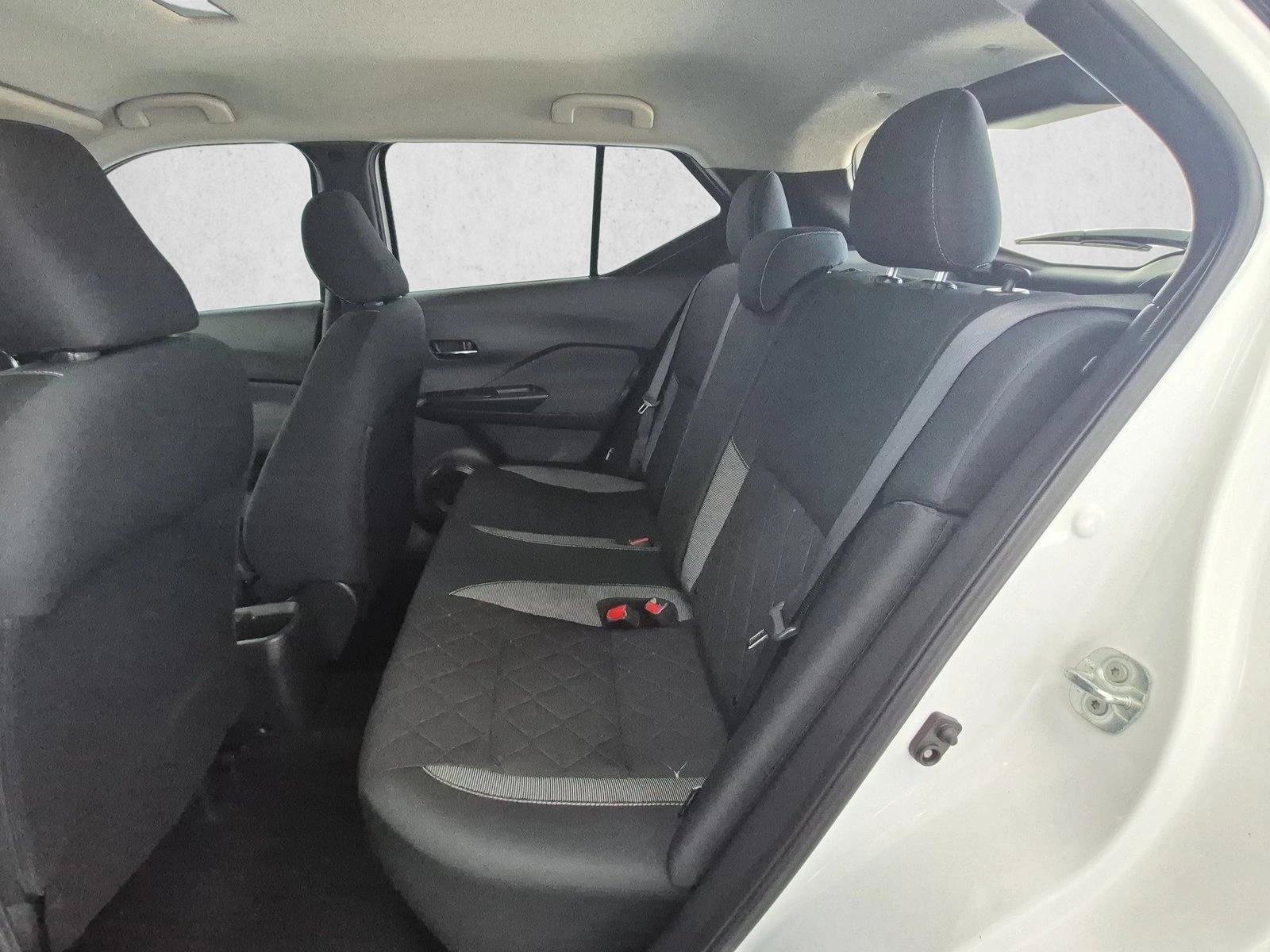 Used 2020 Nissan Kicks SV w/ Exterior Package FWD image 19