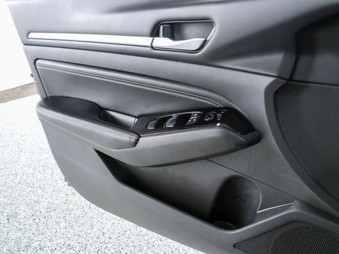 Used 2023 Nissan Altima 2.5 SL FWD image 22