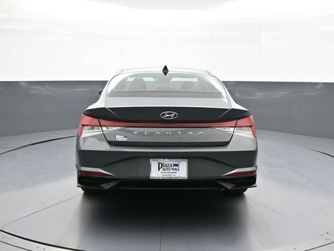 Certified 2023 Hyundai Elantra SEL w/ Convenience Package FWD image 7