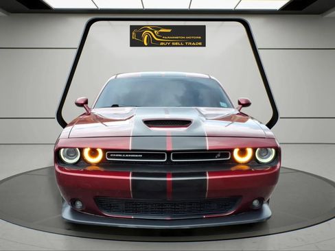 Used 2019 Dodge Challenger GT w/ Plus Package RWD image 8