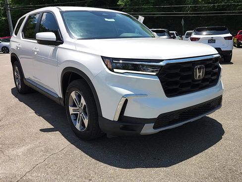 Used 2025 Honda Pilot EX-L image 4