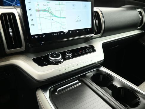 Certified 2025 Ford Expedition Active image 16