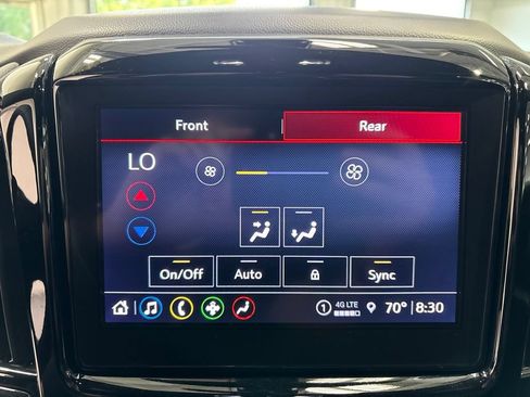 Used 2023 Chevrolet Traverse LT AWD/4WD image 20
