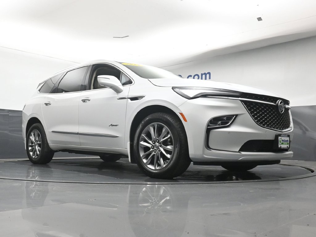 Used 2023 Buick Enclave Avenir w/ Avenir Technology Package AWD/4WD image 29