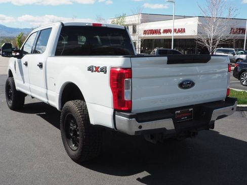 Used 2019 Ford F250 XLT AWD/4WD image 4
