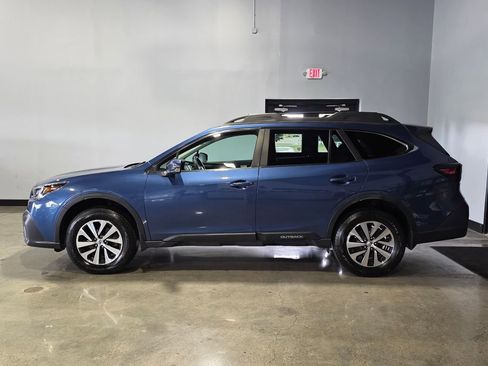Used 2020 Subaru Outback Premium AWD/4WD image 7