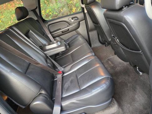 Used 2009 Chevrolet Tahoe LT w/ Luxury Package image 11