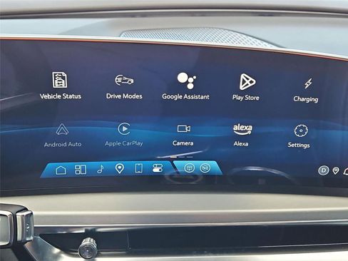New 2025 Cadillac Lyriq Sport w/ LPO, Floor Liner Package AWD/4WD image 17
