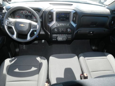 Used 2022 Chevrolet Silverado 2500 Custom w/ Custom Value Package AWD/4WD image 10