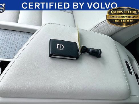 Certified 2024 Volvo XC60 B5 Plus w/ Protection Package Premier AWD/4WD image 11