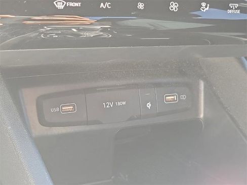 Used 2022 Hyundai Santa Cruz SEL Premium image 28