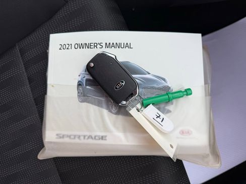 Used 2021 Kia Sportage LX AWD/4WD image 52