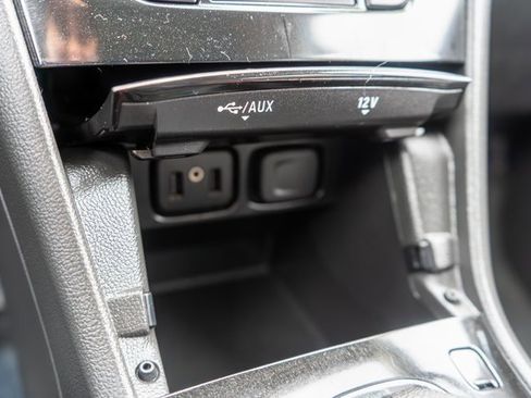 Used 2022 Buick Encore Preferred w/ Safety Package image 27