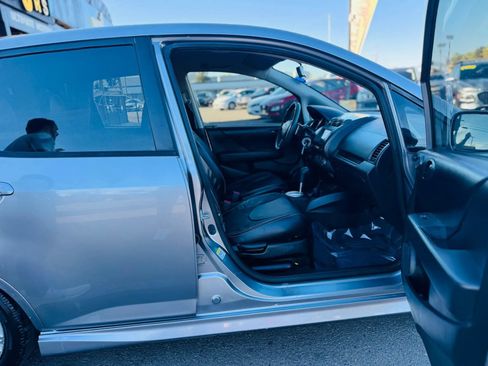 Used 2008 Honda Fit Sport image 12