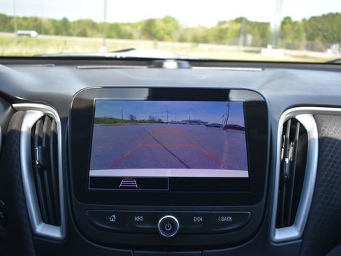 Used 2023 Chevrolet Malibu RS image 21