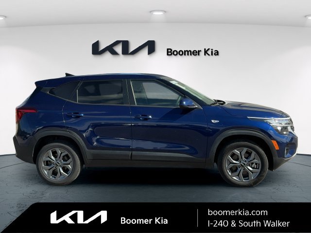 Certified 2025 Kia Seltos LX AWD/4WD image 4