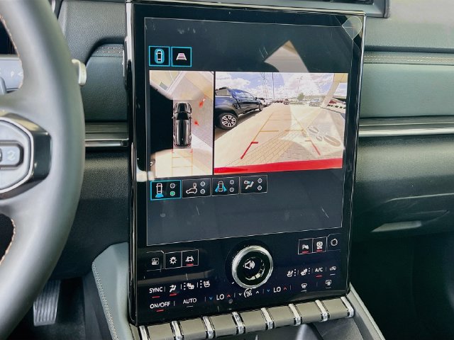 New 2027 GMC Terrain AT4 w/ Convenience Package III AWD/4WD image 9